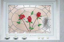 1-Casement-Window-in-White-with-1-Opener-Stained-Glass